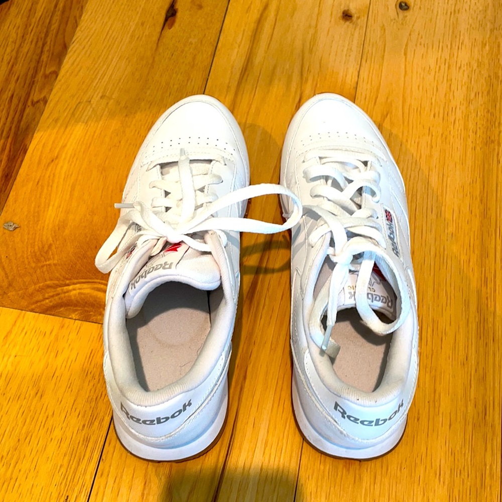 Never worn Reebok Classics tennis shoes.